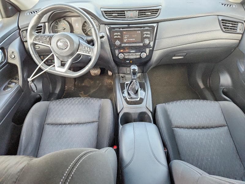 2017 NISSAN ROGUE SV 8