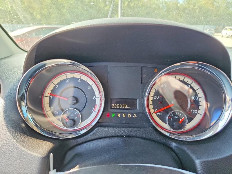 2017 DODGE GRAND CARAVAN SE 9