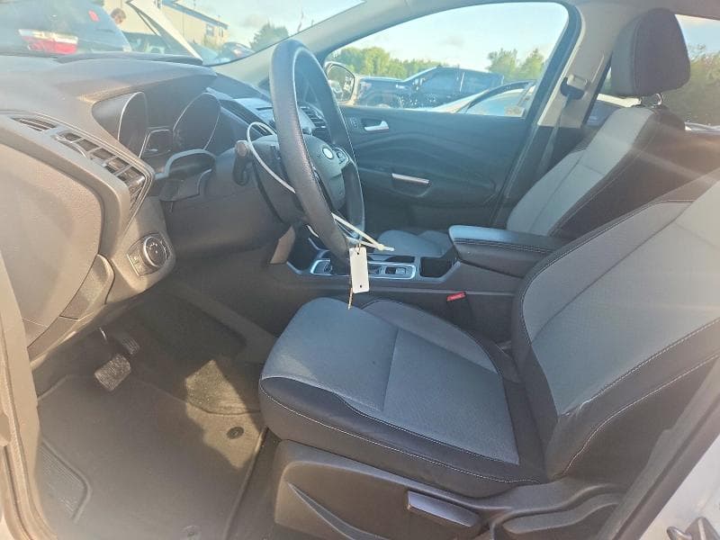 2017 FORD ESCAPE SE 7