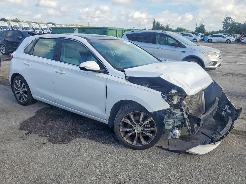 2019 HYUNDAI ELANTRA GT BASE 4