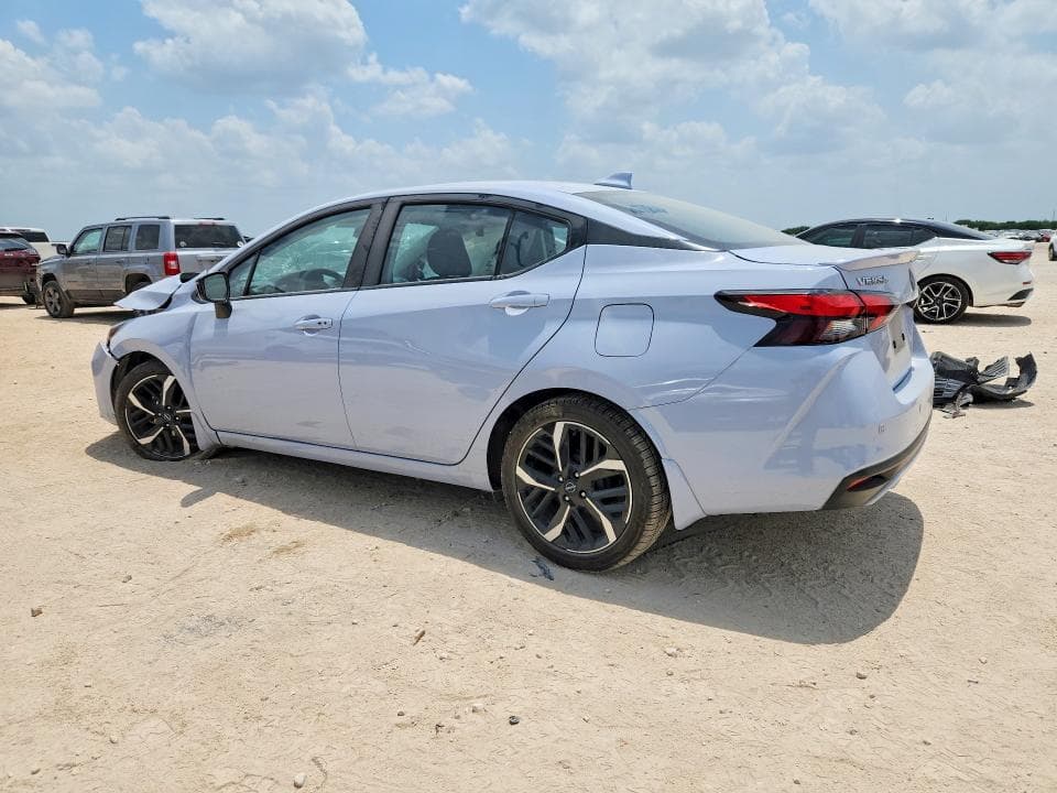 2023 NISSAN VERSA SR 2