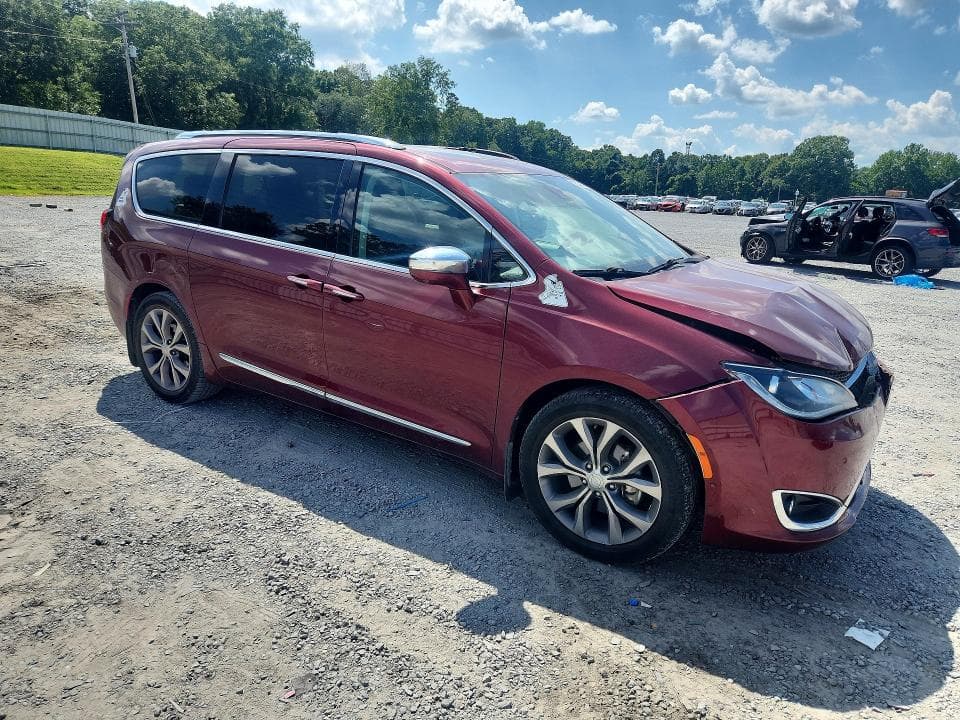 2018 CHRYSLER PACIFICA LIMITED 4