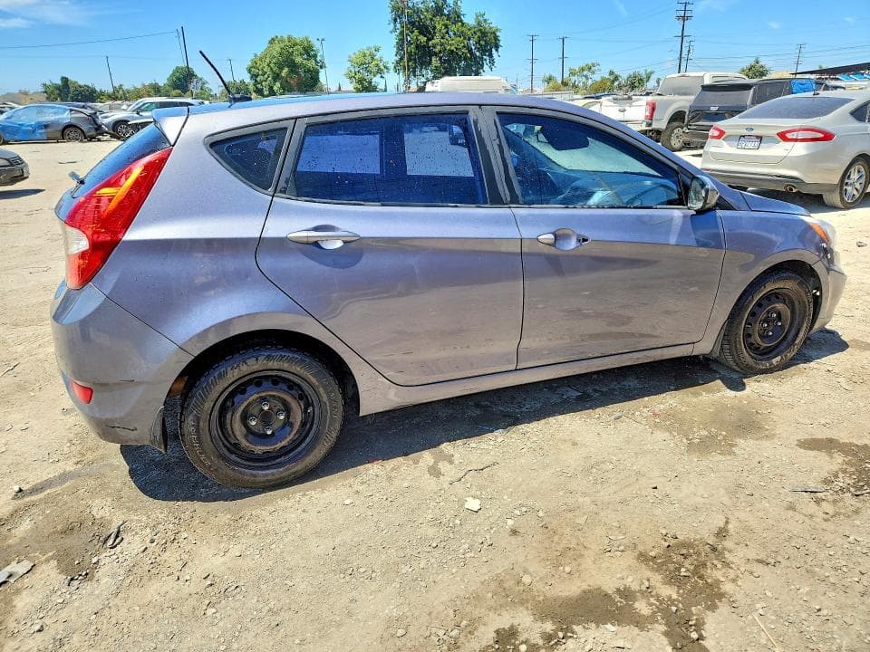 2017 HYUNDAI ACCENT SE 3