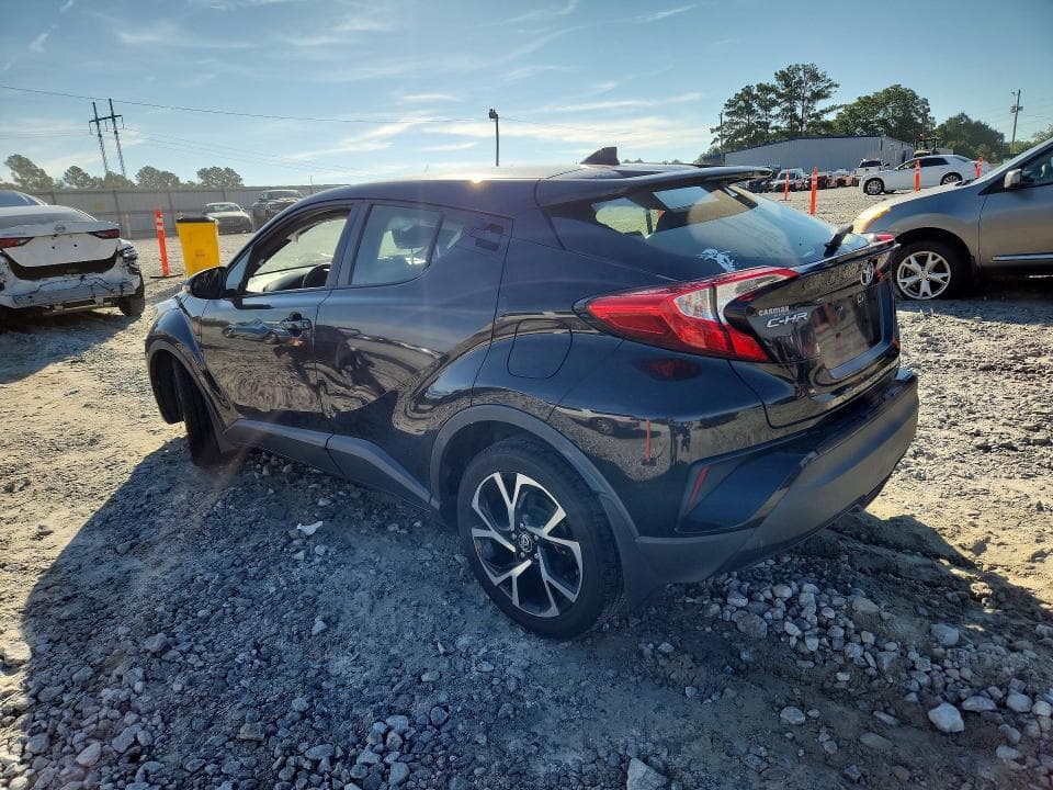 2018 TOYOTA C-HR XLE 2