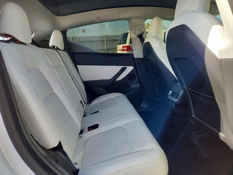 2021 TESLA MODEL Y 10