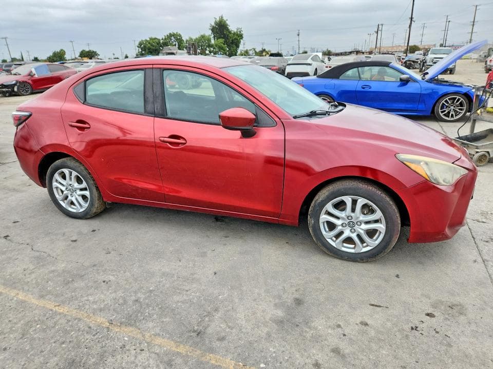 2017 TOYOTA YARIS IA BASE 4
