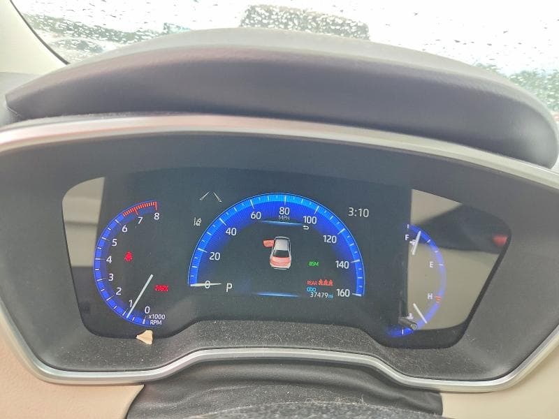 2022 TOYOTA COROLLA XLE 9