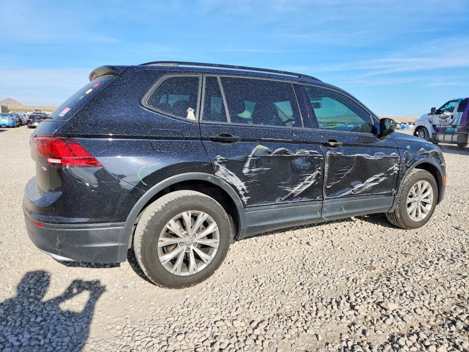 2018 VOLKSWAGEN TIGUAN S 3