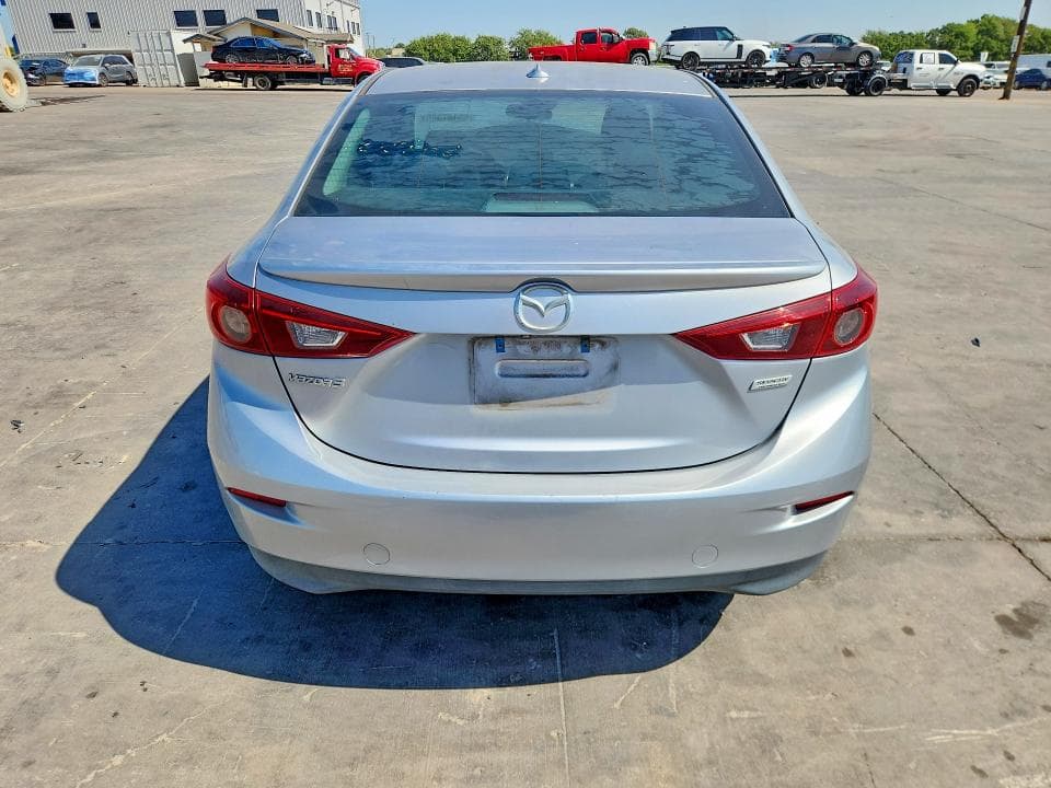 2018 MAZDA 3 TOURING 6