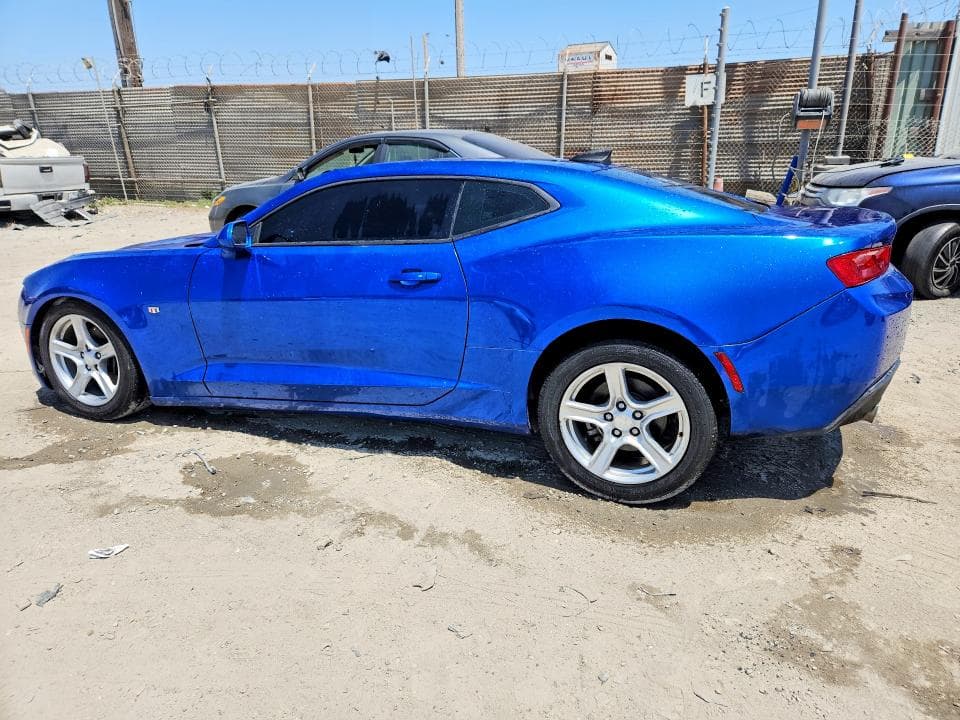 2018 CHEVROLET CAMARO LT 2