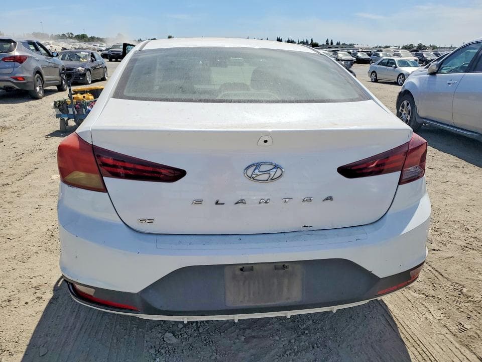 2019 HYUNDAI ELANTRA SE 6