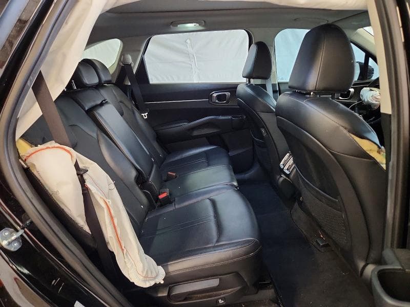 2025 KIA SORENTO S 10