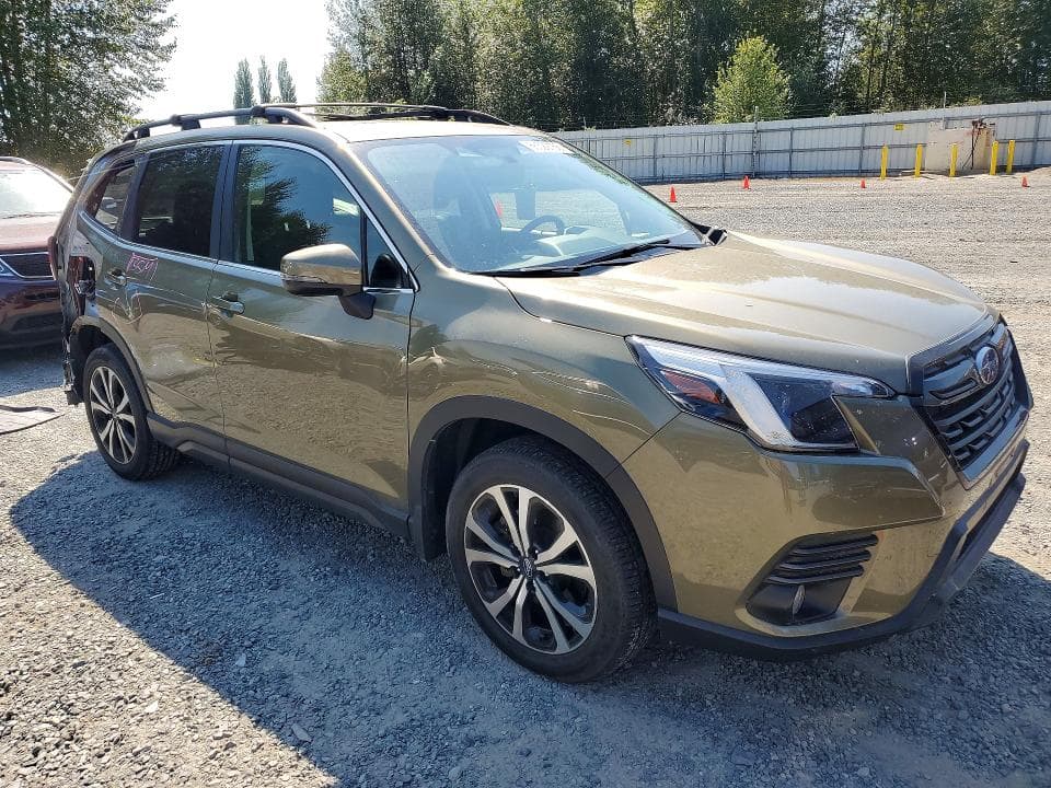 2023 SUBARU FORESTER LIMITED 4
