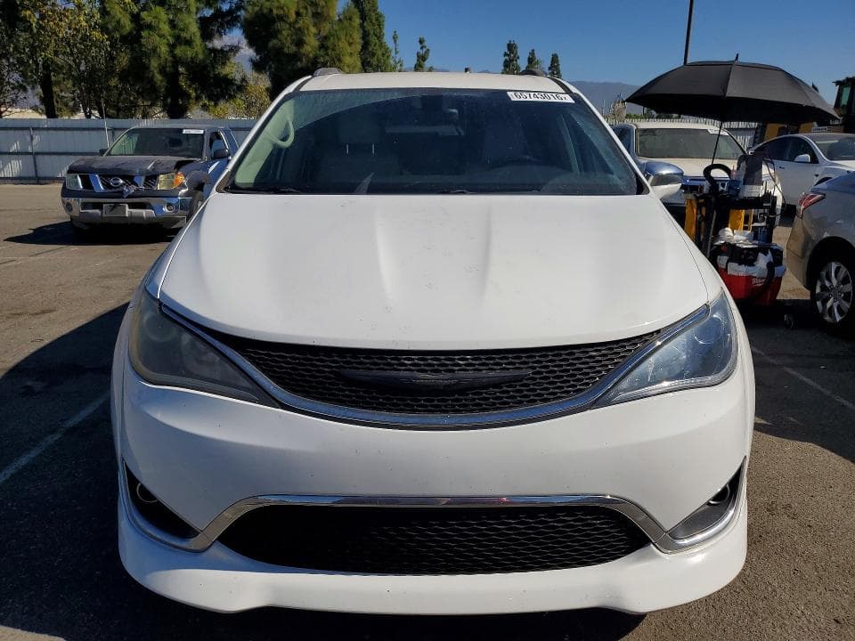 2018 CHRYSLER PACIFICA LIMITED 5