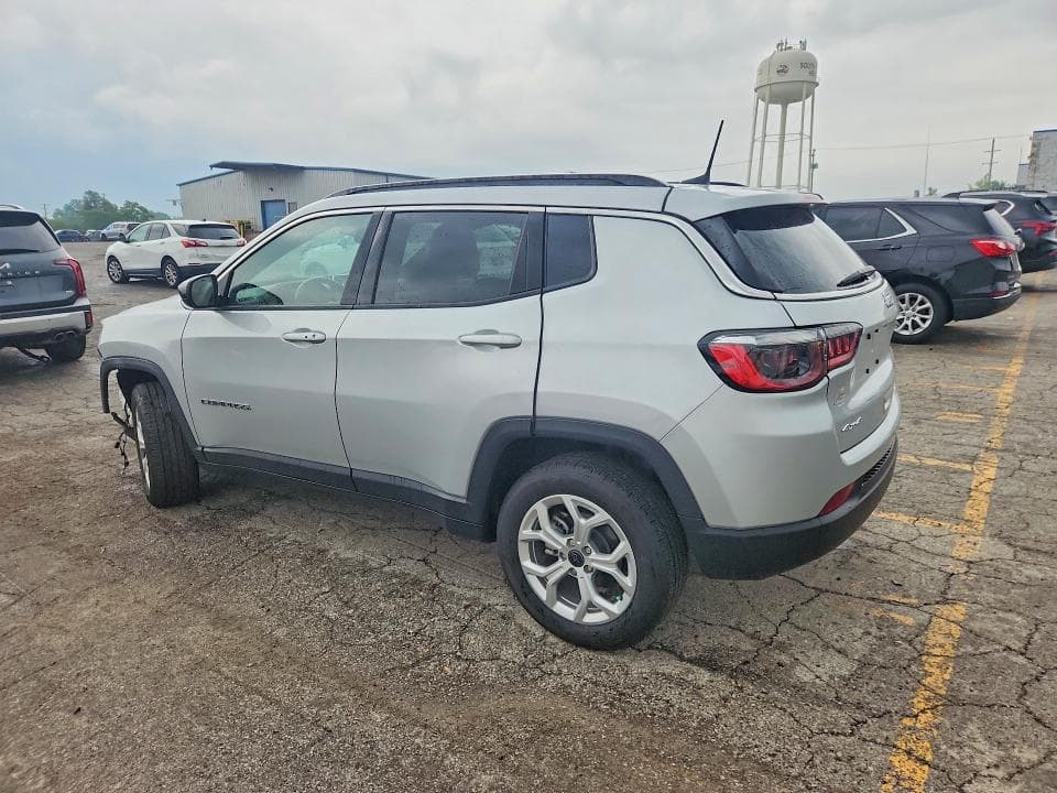 2025 JEEP COMPASS LATITUDE 2