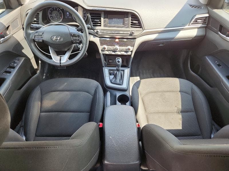2020 HYUNDAI ELANTRA SE 8
