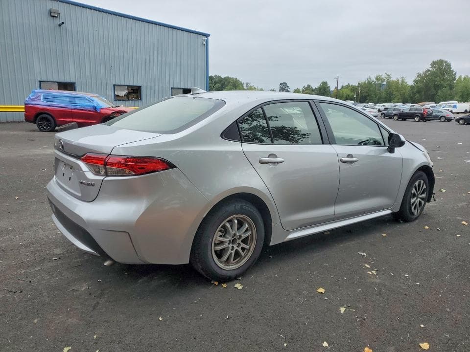 2022 TOYOTA COROLLA LE 3