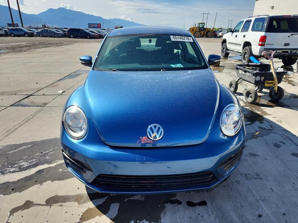 2019 VOLKSWAGEN BEETLE S 5
