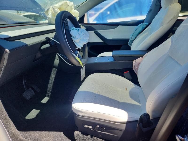 2026 TESLA MODEL Y 7
