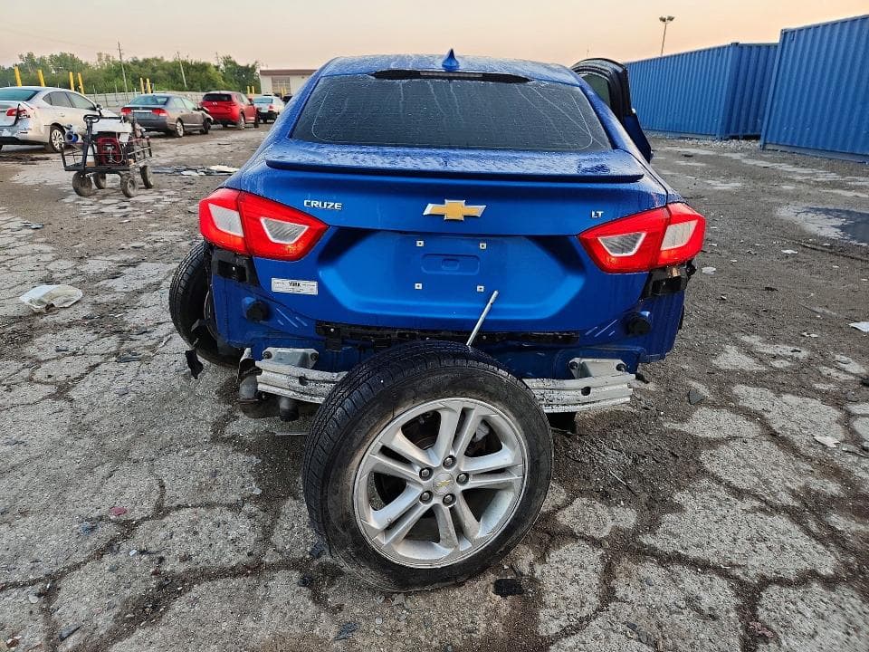 2017 CHEVROLET CRUZE LT 6