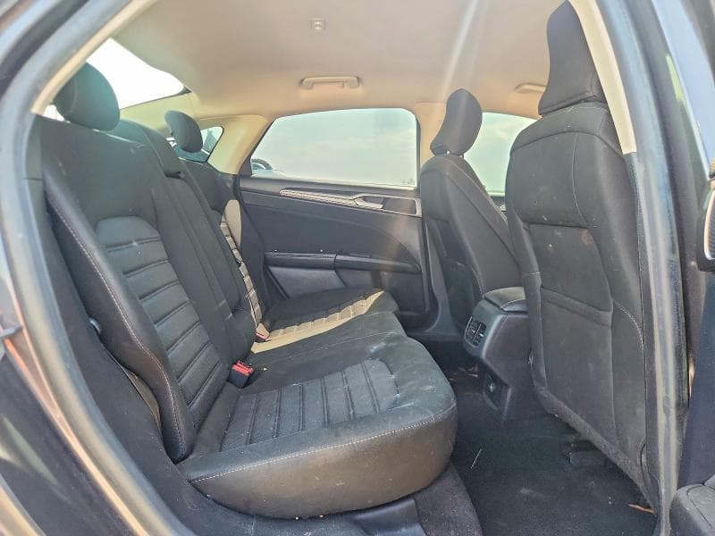2019 FORD FUSION SE 10