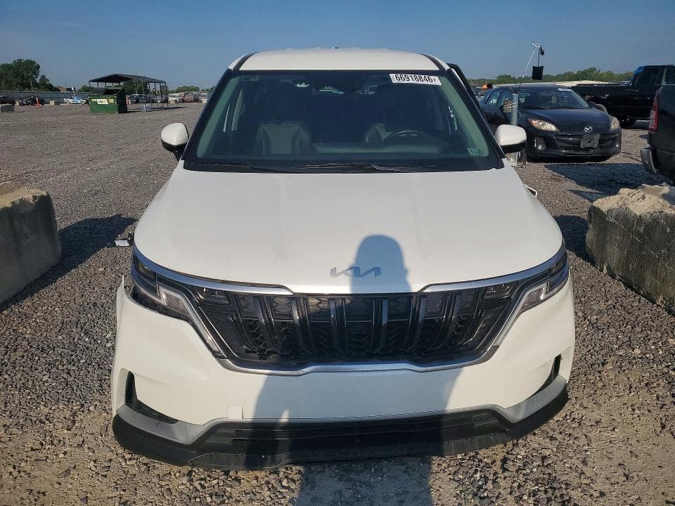 2024 KIA CARNIVAL LX 5