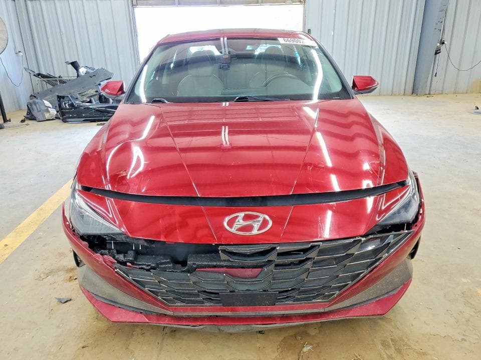 2023 HYUNDAI ELANTRA LIMITED 5