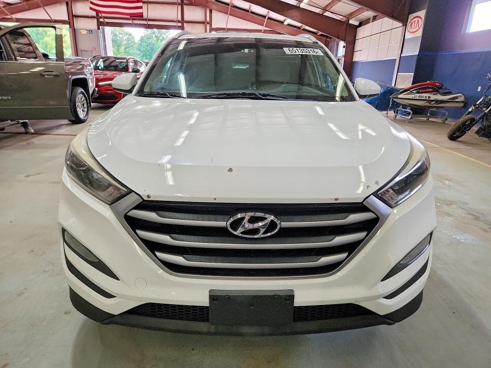 2017 HYUNDAI TUCSON SE 5