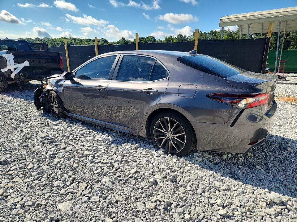 2021 TOYOTA CAMRY SE 2