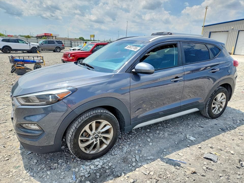 2017 HYUNDAI TUCSON SE