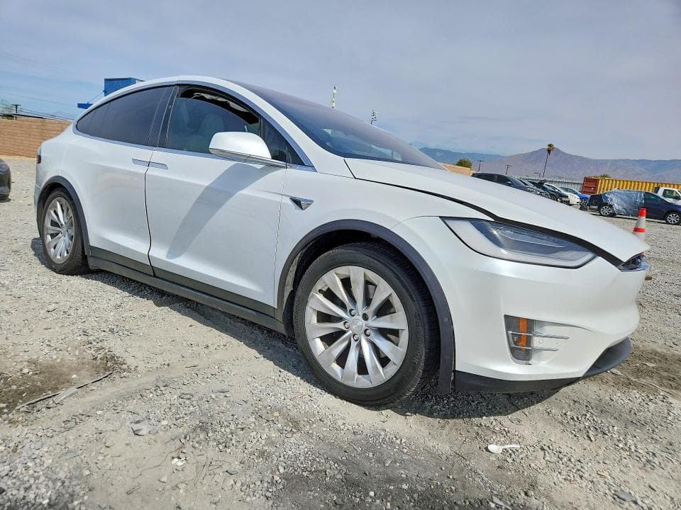 2021 TESLA MODEL X 4