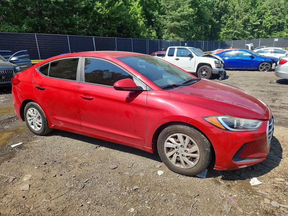 2017 HYUNDAI ELANTRA SE 4
