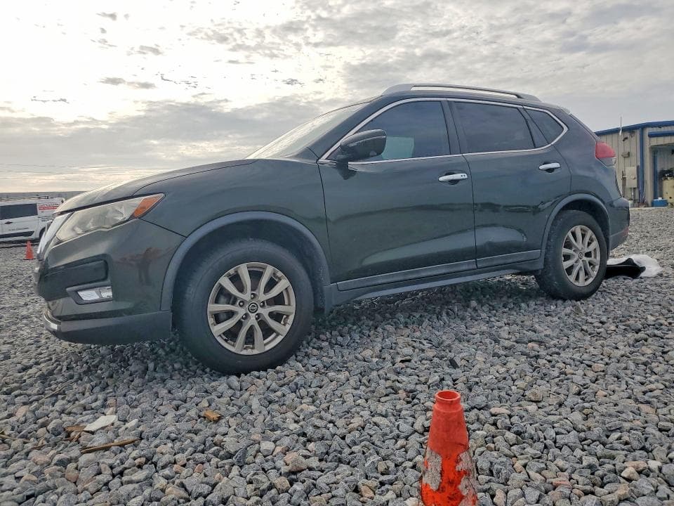 2018 NISSAN ROGUE SV - 1