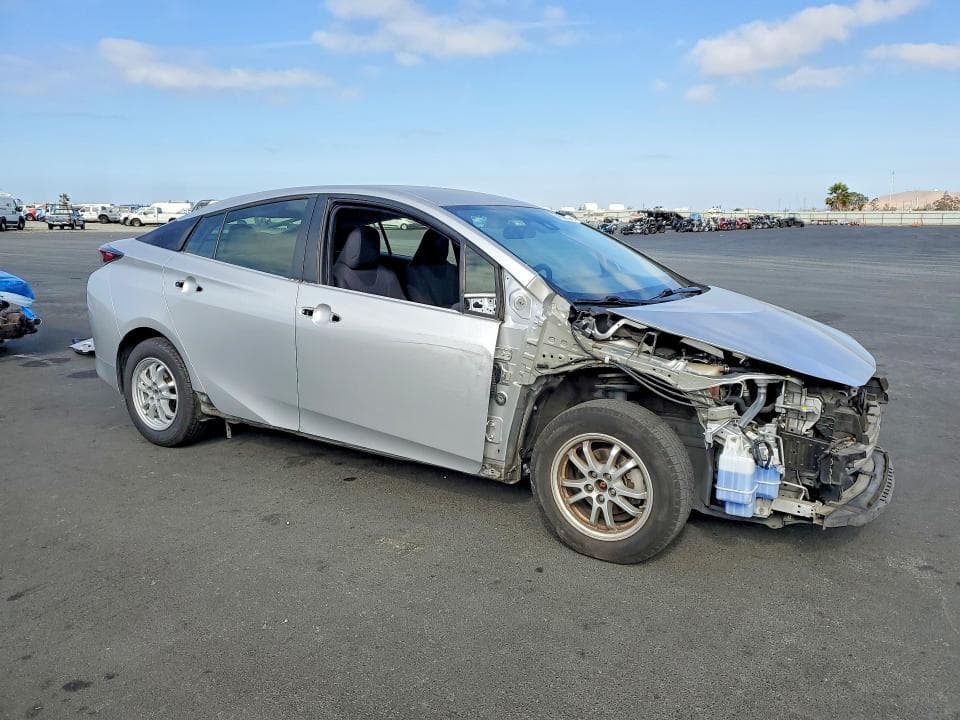 2017 TOYOTA PRIUS TWO 4