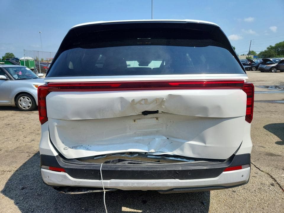 2025 KIA CARNIVAL LXS 6