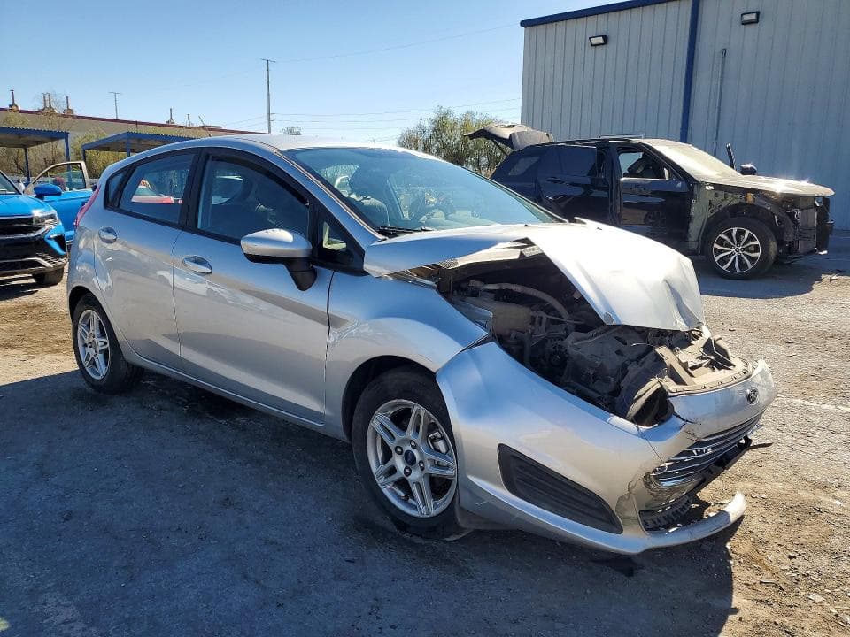 2017 FORD FIESTA SE 4