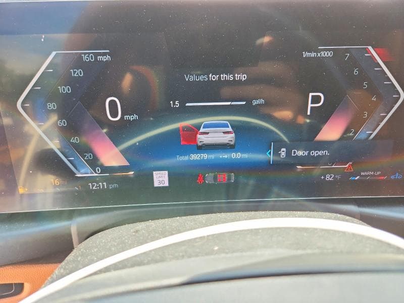 2024 BMW 330XI 9