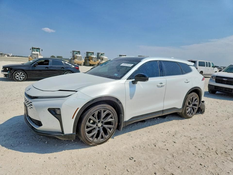 2025 TOYOTA CROWN SIGNIA LIMITED
