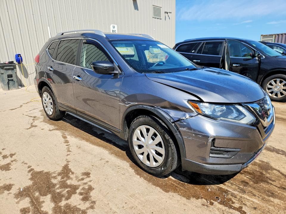 2017 NISSAN ROGUE S 4