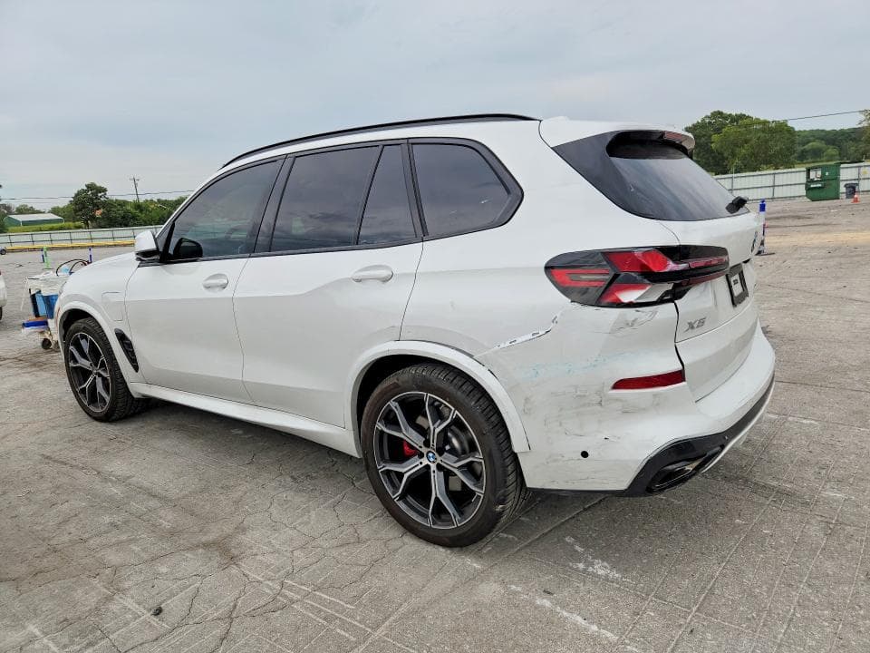2026 BMW X5 XDRIVE50E 2