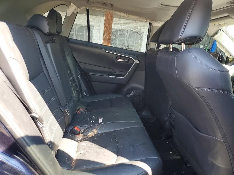 2021 TOYOTA RAV4 XLE PREMIUM 11