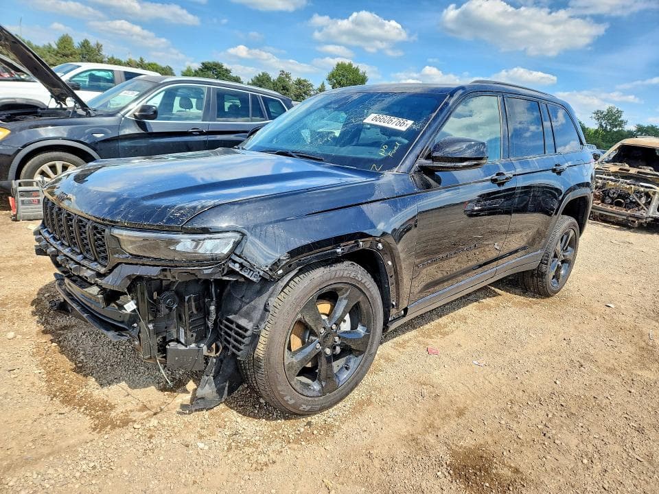 2024 JEEP GRAND CHEROKEE LAREDO - 1