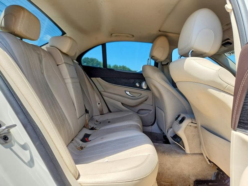 2019 MERCEDES-BENZ E 300 4MATIC 10