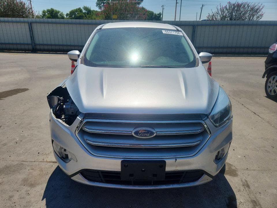 2017 FORD ESCAPE SE 5