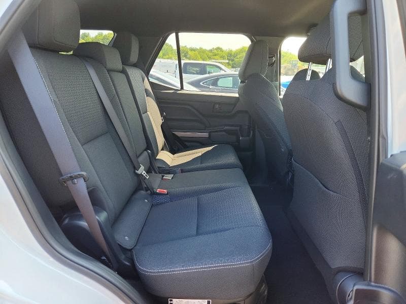 2026 TOYOTA 4RUNNER SR5 11