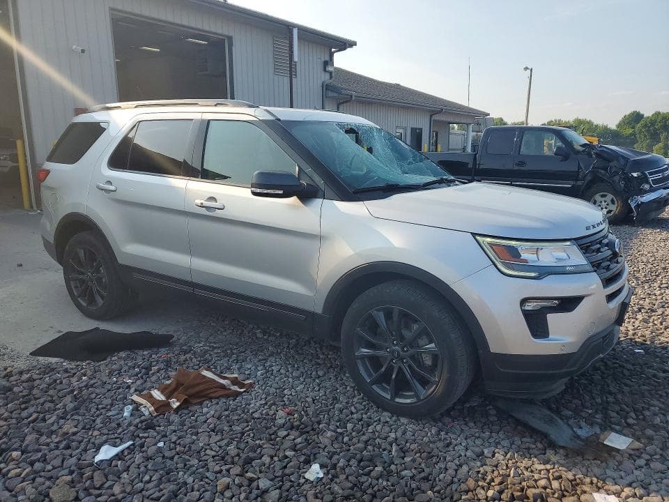 2018 FORD EXPLORER XLT 4