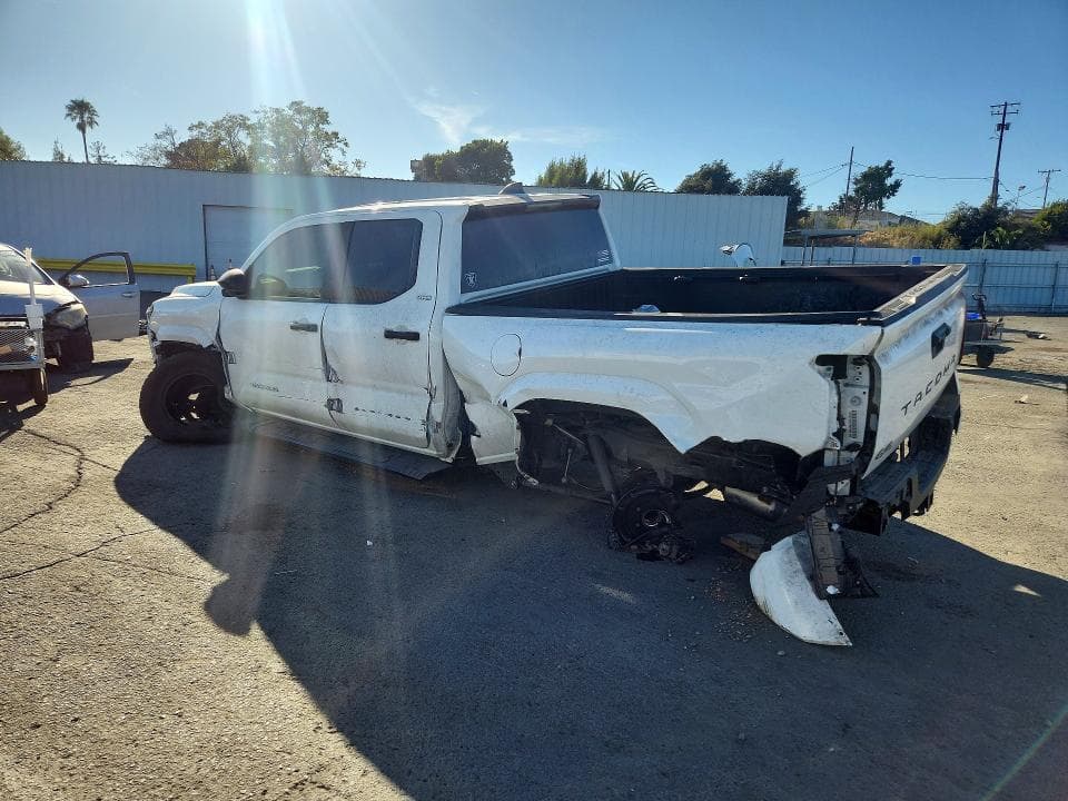 2024 TOYOTA TACOMA SR5 2