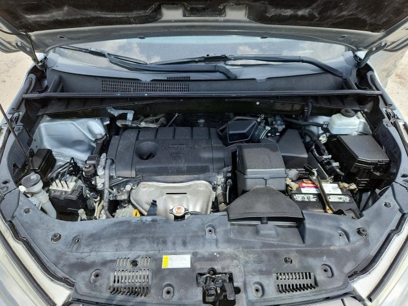 2019 TOYOTA HIGHLANDER LE 11