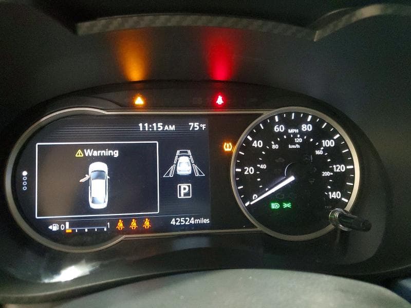 2025 NISSAN VERSA SV 9