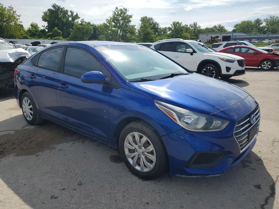 2019 HYUNDAI ACCENT SE 4